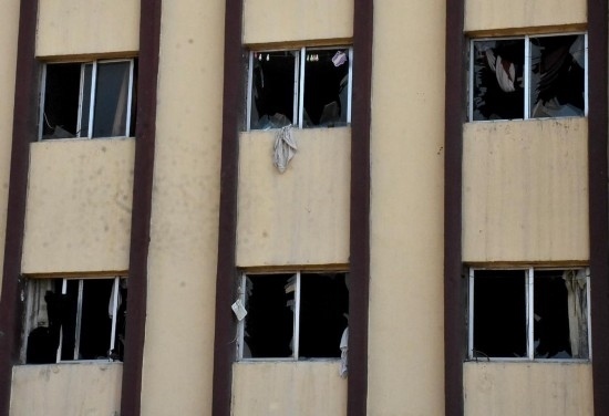 這是11月29日在敘利亞阿勒頗拍攝的一處遭襲建筑。新華社發(fā)