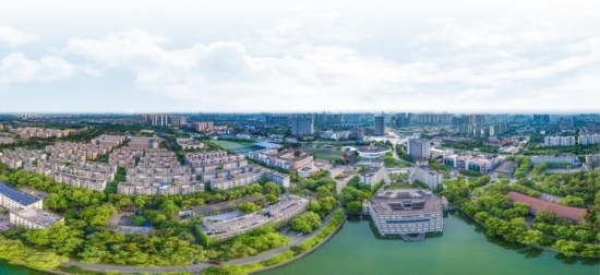 成都理工大學(xué)全景航拍圖。成都理工大學(xué)供圖