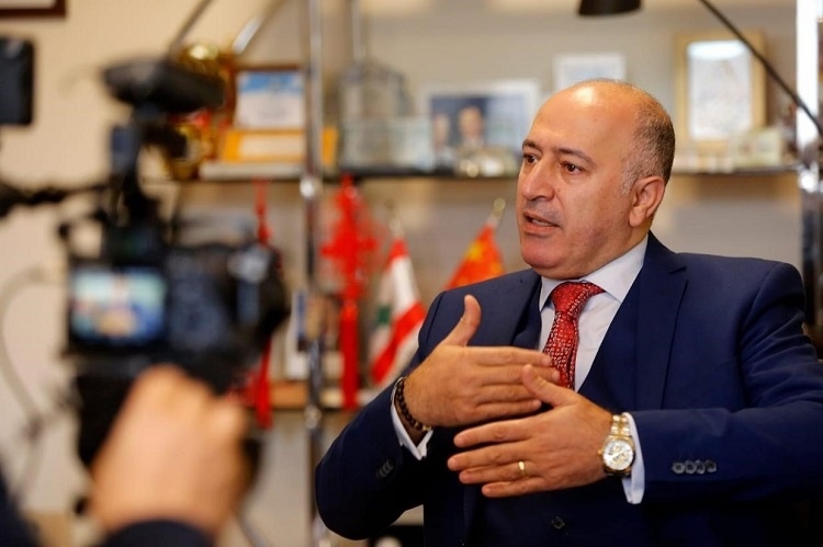 瓦里夫·庫邁哈在接受采訪。受訪者供圖