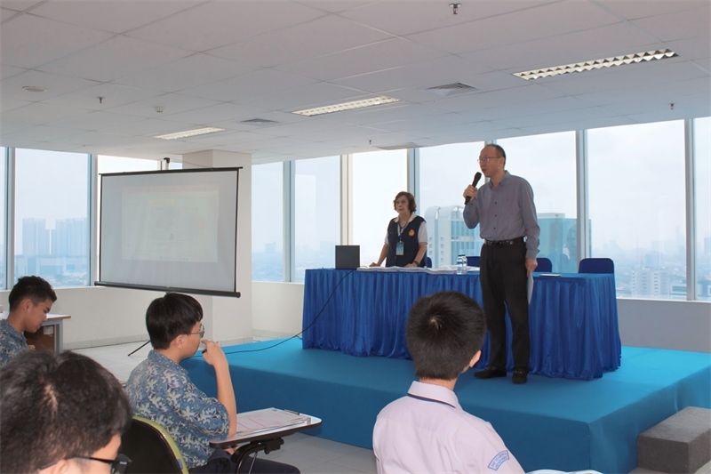 王思平參贊考前致辭。印尼雅加達(dá)華文教育協(xié)調(diào)機(jī)構(gòu)供圖