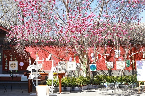 翰墨書韻展區(qū)的書法展品。府學胡同小學供圖