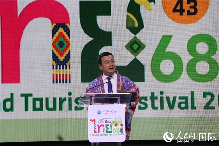 泰國旅游與體育部長索拉翁在開幕式上致辭。朱瀟逸攝