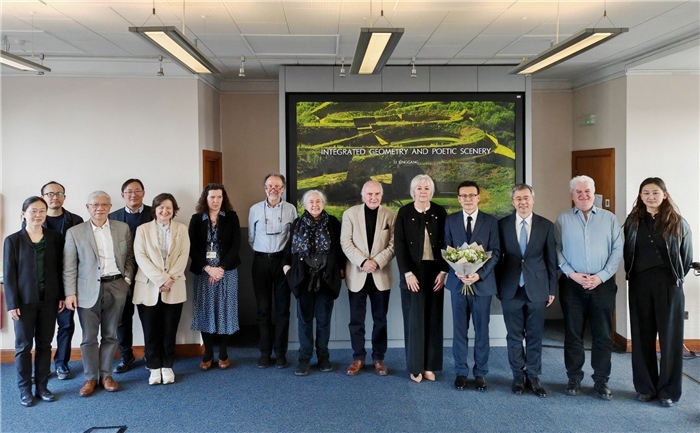 參加開幕式和學(xué)術(shù)交流活動的嘉賓合影?；顒又鬓k方供圖