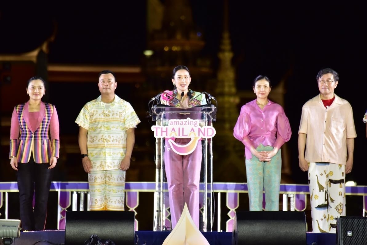 泰國(guó)總理佩通坦·欽那瓦宣布泰國(guó)潑水節(jié)慶?；顒?dòng)正式啟動(dòng)。泰國(guó)國(guó)家旅游局供圖