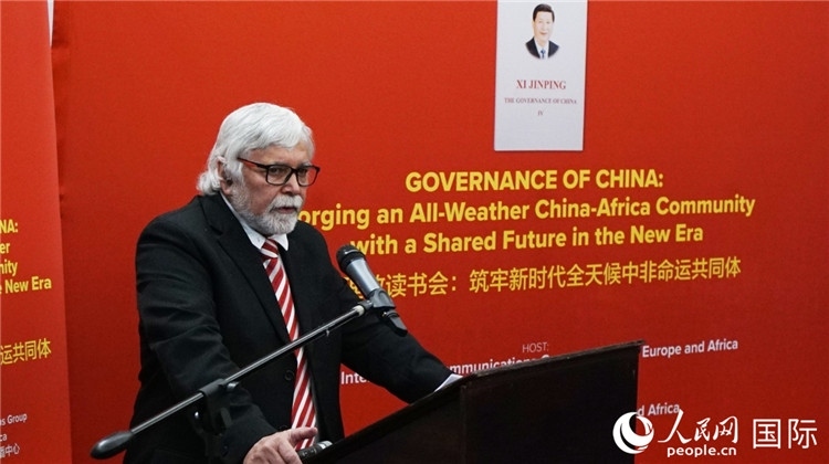 南部非洲科學(xué)、工程、技術(shù)、教育協(xié)會(huì)執(zhí)行副總裁楊煥嶺。人民網(wǎng) 劉暢攝