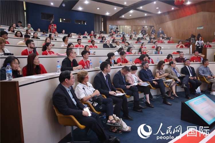 2025年“漢語橋”巴西賽區(qū)決賽現(xiàn)場(chǎng)。人民網(wǎng)記者 時(shí)元皓攝